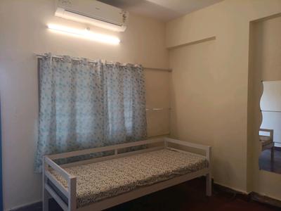 Bedroom Image of 1400 Sq.ft 3 BHK Apartment / Flat for rent in Banjara Hills Hyderabad for Rs. 42000