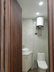 Common Bathroom Image of 1000 Sq.ft 3 BHK Apartment / Flat for sale in Rajpur New Delhi for Rs. 7500000