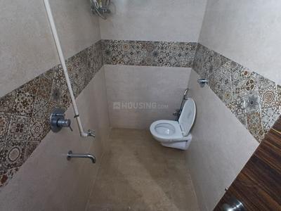 Bathroom Image of 902 Sq.ft 2 BHK Apartment / Flat for sale in Thane West Thane for Rs. 18000000