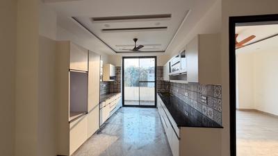 Kitchen Image of 2250 Sq.ft 3 BHK Builder Floor for sale in Sector 14 Gurgaon for Rs. 34500000