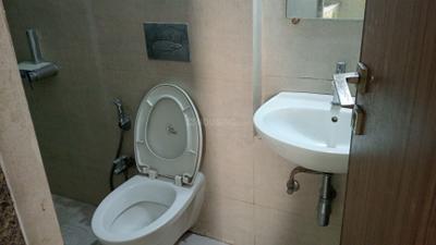 Bathroom Image of 475 Sq.ft 1 BHK Apartment / Flat for sale in Kanakia Zen World, Kanjurmarg East Mumbai for Rs. 12000000