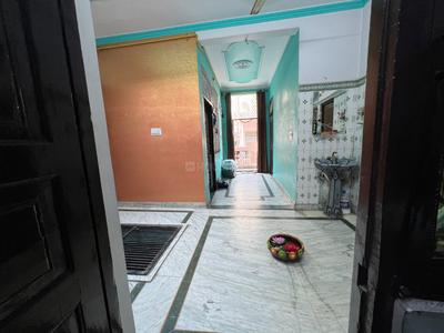 Bedroom Image of 2700 Sq.ft 7 BHK Independent House for sale in Shahdara New Delhi for Rs. 28500000