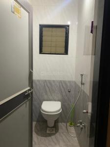 Bathroom Image of 750 Sq.ft 2 BHK Apartment / Flat for rent in Fursungi Pune for Rs. 18000