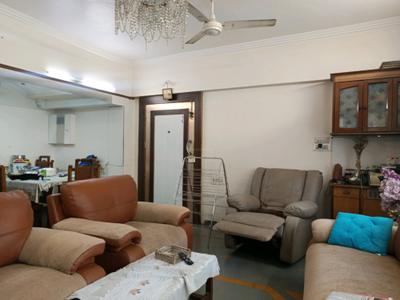 Living Room Image of 1780 Sq.ft 3 BHK Apartment / Flat for sale in Golmohar Apartment, Camp Pune for Rs. 16000000