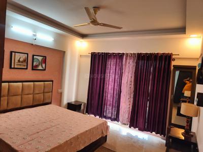 Bedroom Image of 1000 Sq.ft 3 BHK Apartment / Flat for sale in VTP Beaumonde Building T2, Manjari Khurd Pune for Rs. 16000000