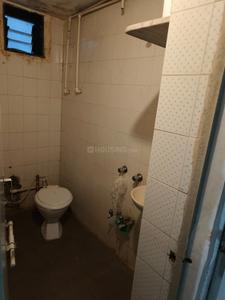 Bathroom Image of 1140 Sq.ft 2 BHK Apartment / Flat for rent in Chanakyapuri Ahmedabad for Rs. 32000