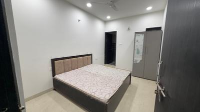Bedroom Image of 850 Sq.ft 2 BHK Builder Floor for rent in Mahalakshmi Nagar Indore for Rs. 24500