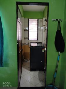 Kitchen Image of 750 Sq.ft 2 BHK Apartment / Flat for sale in Chembur Mumbai for Rs. 15000000