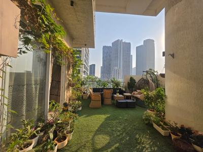 Image of 1900 Sq.ft 3 BHK Apartment / Flat for rent in Indiabulls Sky Forest, Parel, Mumbai for Rs. 350000