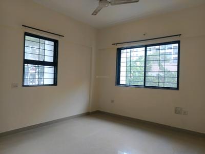 Bedroom Image of 1000 Sq.ft 2 BHK Apartment / Flat for rent in Magarpatta Iris, Magarpatta City Pune for Rs. 35000