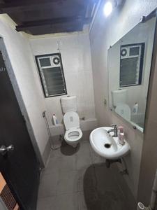 Bathroom Image of 1000 Sq.ft 2.5 BHK Apartment / Flat for rent in Dheeraj Jade Residences , Wagholi Pune for Rs. 32000