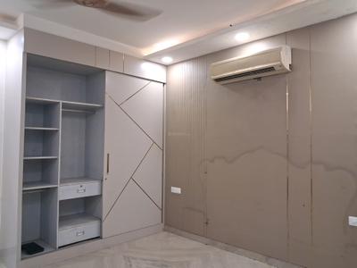 Bedroom Image of 2700 Sq.ft 4 BHK Builder Floor for sale in Paschim Vihar New Delhi for Rs. 60000000