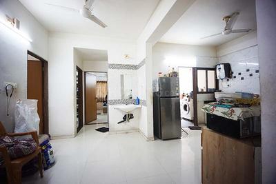 Kitchen Image of 1539 Sq.ft 3 BHK Apartment / Flat for sale in Shivam Residency, Sola Ahmedabad for Rs. 12000000