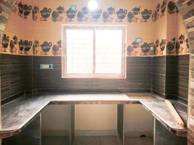Kitchen Image of 700 Sq.ft 2 BHK Apartment / Flat for sale in Paschim Putiary Kolkata for Rs. 2400000