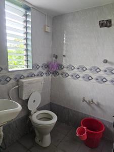 Bathroom Image of 6000 Sq.ft 5 BHK Independent House for sale in Kelwa Mumbai for Rs. 12900000