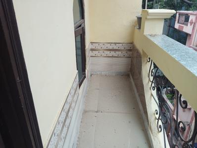 Balcony Image of 1000 Sq.ft 3 BHK Builder Floor for rent in Preet Vihar New Delhi for Rs. 19000