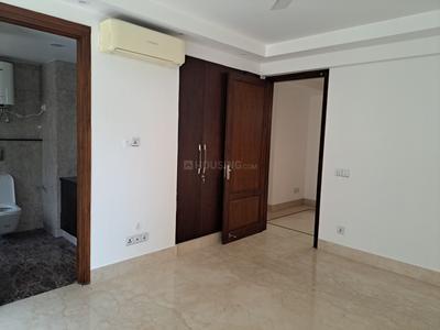 Bedroom Image of 4500 Sq.ft 4 BHK Builder Floor for rent in Maharani Bagh New Delhi for Rs. 300000