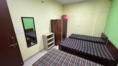 Bedroom Image of STAR EX GIRLS PG in Sector 33, Gurgaon