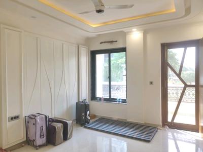 Bedroom Image of 3150 Sq.ft 4 BHK Builder Floor for sale in BPTP Parklands Pride , Sector 85 Faridabad for Rs. 30500000