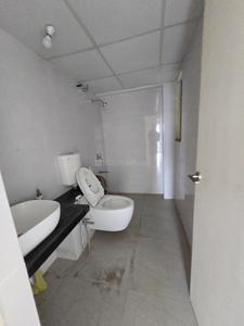 Bathroom Image of 2211 Sq.ft 3 BHK Apartment / Flat for sale in Godrej Green Glades, Chandkheda Ahmedabad for Rs. 11000000