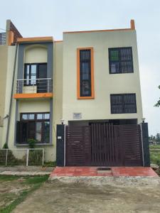 Image of 1250 Sq.ft 4 BHK Independent House for sale in Gosainganj, Lucknow for Rs. 5500000