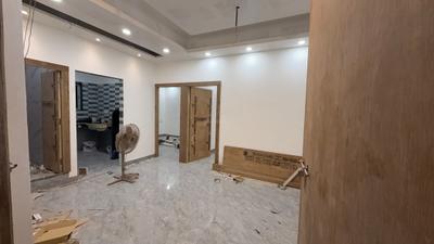Living Room Image of 680 Sq.ft 2 BHK Builder Floor for sale in Picnic Garden Kolkata for Rs. 3500000