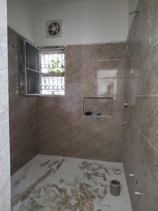Common Bathroom Image of 1800 Sq.ft 3 BHK Apartment / Flat for sale in Vasant Kunj New Delhi for Rs. 50000000