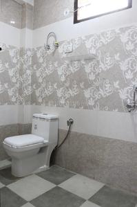 Bathroom Image of white rose girls pg in Sector 22, Gurgaon