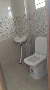 Bathroom Image of 700 Sq.ft 1 BHK Builder Floor for rent in Ejipura Bengaluru for Rs. 26000
