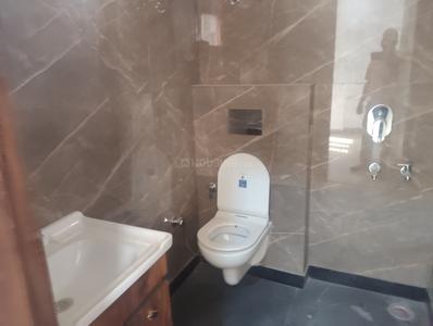 Image of 1202 Sq.ft 3 BHK Builder Floor for rent in Preet Vihar, New Delhi for Rs. 38000