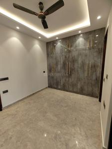 Bedroom Image of 1000 Sq.ft 2 BHK Builder Floor for rent in Lajpat Nagar New Delhi for Rs. 65000