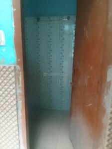 Bathroom Image of 600 Sq.ft 2 BHK Independent House for rent in Padri Bazaar Gorakhpur for Rs. 5500