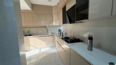 Kitchen Image of 1870 Sq.ft 3 BHK Apartment / Flat for sale in RG Luxury Homes Tower A F And M, Noida Extension Greater Noida for Rs. 15500000