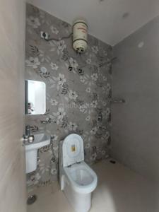 Bathroom Image of 2800 Sq.ft 3 BHK Independent House for rent in Rajpur Road Dehradun for Rs. 65000