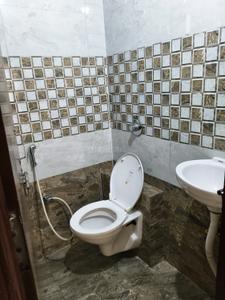 Bathroom Image of 980 Sq.ft 2 BHK Apartment / Flat for sale in Scheme No 140 Indore for Rs. 6000000