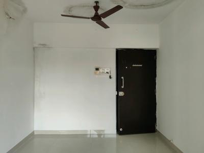 Living Room Image of 1050 Sq.ft 2 BHK Apartment / Flat for sale in Lalani Residency, Thane West Thane for Rs. 9900000