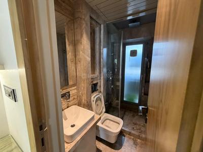 Image of 1200 Sq.ft 3 BHK Apartment / Flat for rent in GM Infinite Nav Palmyra, Bandra West, Mumbai for Rs. 250000