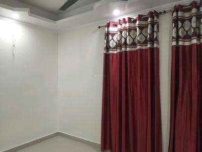 Living Room Image of 450 Sq.ft 2 BHK Apartment / Flat for rent in Mandawali New Delhi for Rs. 15500
