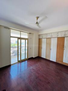 Bedroom Image of 1325 Sq.ft 3 BHK Apartment / Flat for rent in Mahagun Mosaic, Vaishali Ghaziabad for Rs. 36000