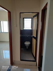 Bathroom Image of 630 Sq.ft 1 BHK Apartment / Flat for sale in Shivrudra Shivprasad Residency, Vishrambag Sangli for Rs. 2550000