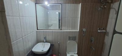 Bathroom Image of 1250 Sq.ft 2 BHK Apartment / Flat for rent in Omkar Veda Exclusive, Parel Mumbai for Rs. 130000