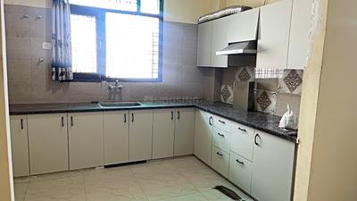 Kitchen Image of 650 Sq.ft 2 BHK Builder Floor for rent in Palam Vihar Extension Gurgaon for Rs. 20000