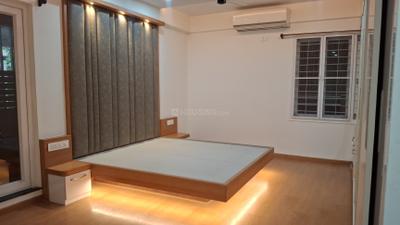 3.5 BHK Flat