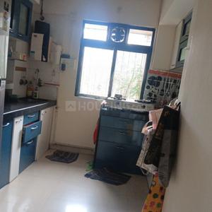 Kitchen Image of 650 Sq.ft 2 BHK Apartment / Flat for rent in Raunak Unnathi Woods, Kasarvadavali Thane for Rs. 21000