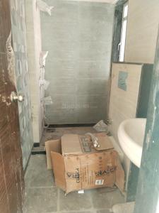 Bathroom Image of 693 Sq.ft 2 BHK Apartment / Flat for sale in Jiten Apartment, Andheri West Mumbai for Rs. 19000000