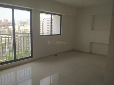 Bedroom Image of 550 Sq.ft 1 RK Apartment / Flat for rent in Godrej Vanaangan, Jagatpur Ahmedabad for Rs. 15000