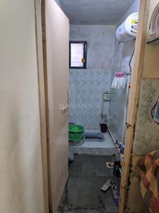 Bathroom Image of 1100 Sq.ft 2 BHK Apartment / Flat for sale in Kondhwa Pune for Rs. 3400000