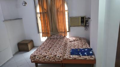 Bedroom Image of Surya PG in Satellite, Ahmedabad