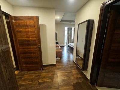 Image of 2700 Sq.ft 3 BHK Apartment / Flat for sale in Central Park Resorts, Sector 48, Gurgaon for Rs. 75000000