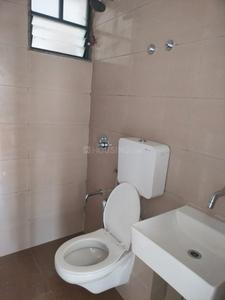 Bathroom Image of 717 Sq.ft 1 BHK Apartment / Flat for rent in Palash Homes, Sarkhej Ahmedabad for Rs. 16000
